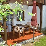 Lägenhet Gemuetliche In Berghaeuser Mit Kleinem Garten By Interhome Grafenwiesen